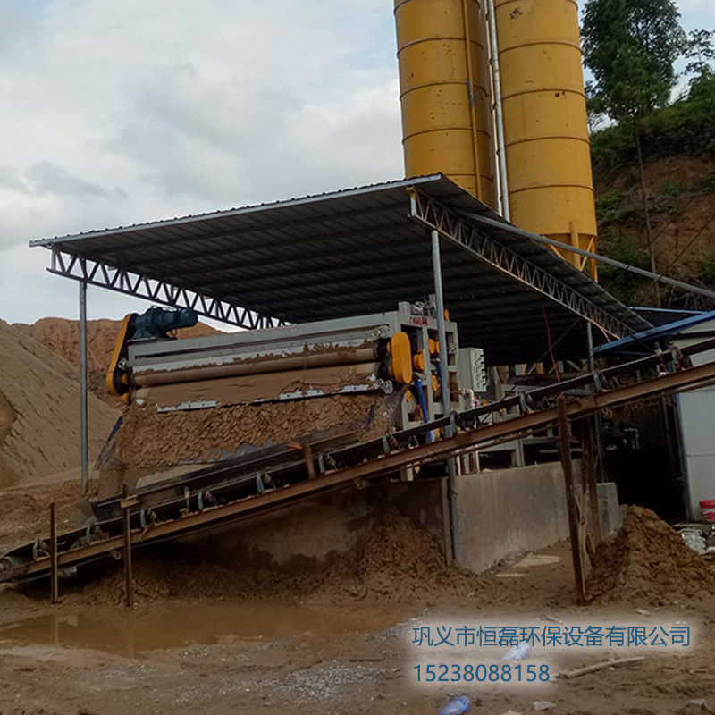 浙江李總洗沙場2000型帶式壓濾機(jī)工作現(xiàn)場